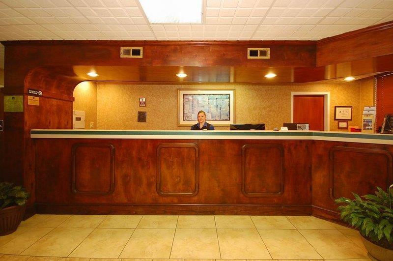 Best Western Lumberton Beltér fotó